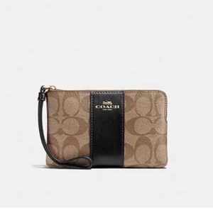 Coach Corner Zip Wristlet In Signature Canvas Gold/Khaki/Black